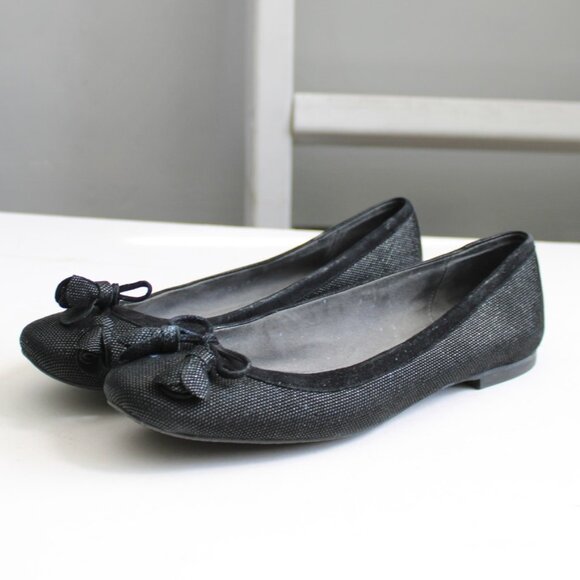 Stuart Weitzman Black Texture Tulip Bow Ballet Slip-On Flats Size 7.5 M - Picture 1 of 7